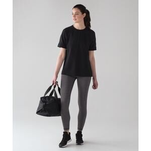 Lululemon Cut Above Tee Size 4